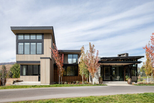 GabeBorder-Elkhorn-2